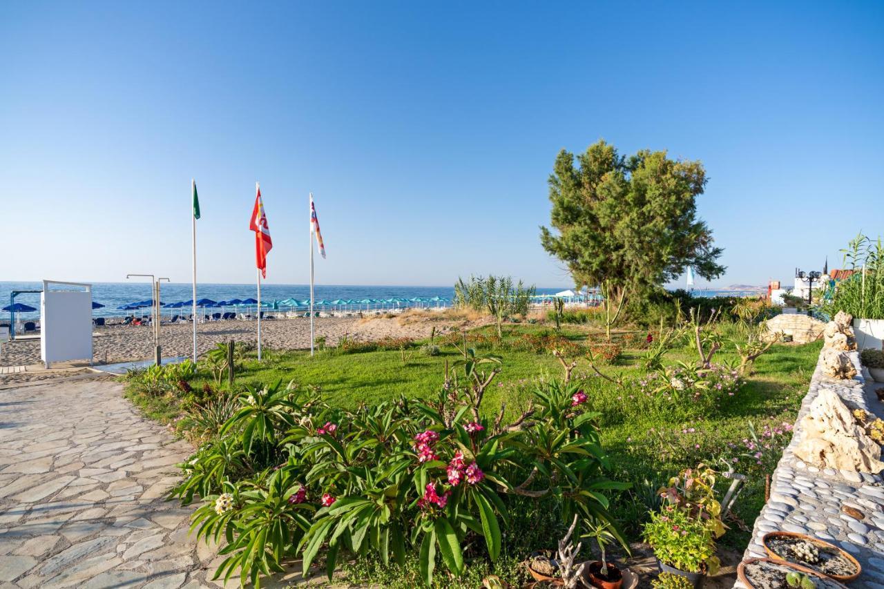 Hotel Kathrin Beach Аделианос Кампос Екстериор снимка