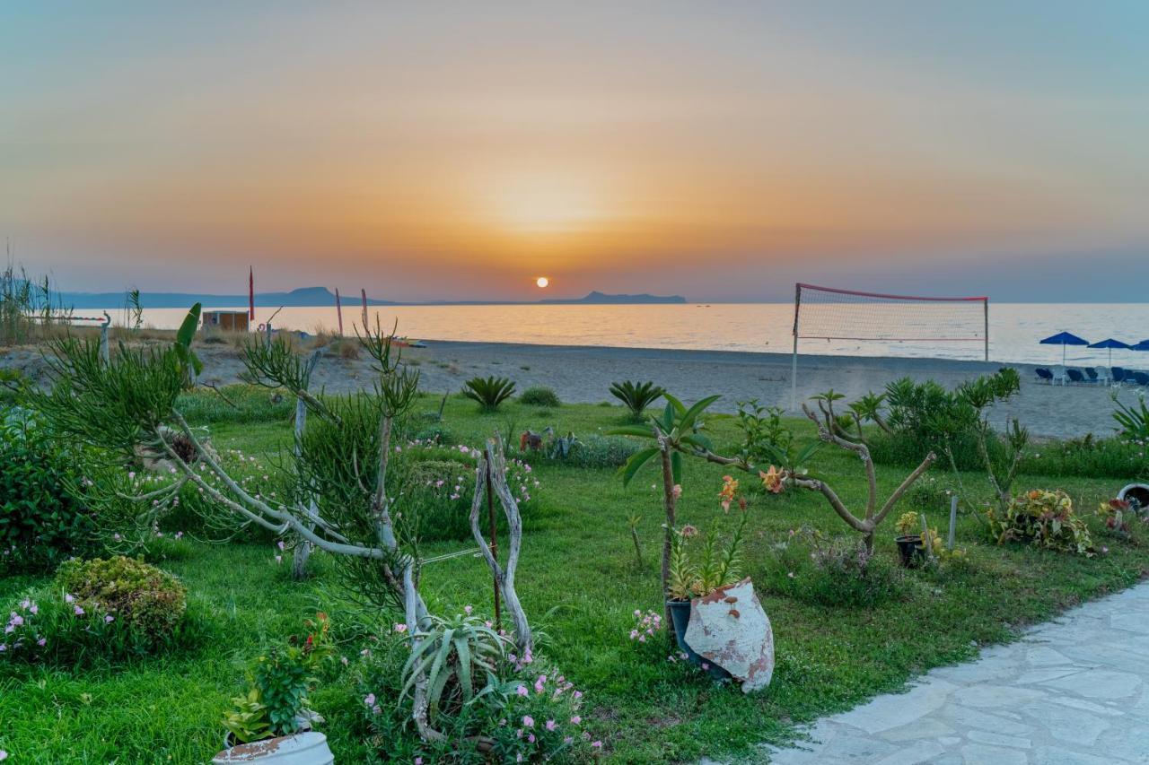 Hotel Kathrin Beach Аделианос Кампос Екстериор снимка